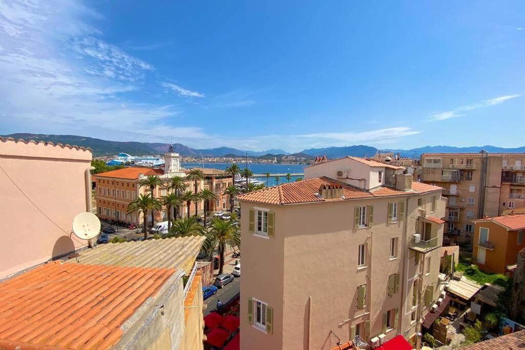 Apartment Grand T1 Avec Separee Au Centre D'ajaccio *